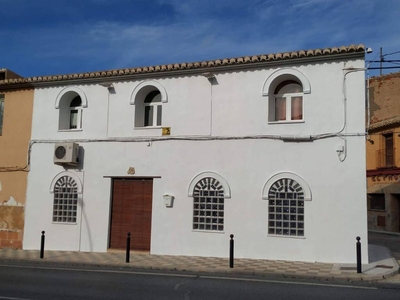 Venta Casa adosada en San Pedro 14 Biar. Buen estado plaza de aparcamiento calefacción individual 315 m²