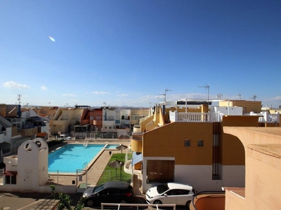 Venta Casa adosada en teresa berganza Torrevieja. Con terraza 58 m²