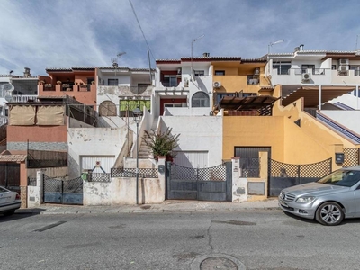 Venta Casa adosada en trajano Cenes de La Vega. 120 m²