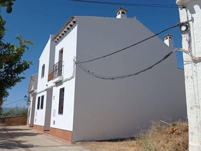 Venta Casa adosada en Ventorros de Balerma Iznájar. Buen estado 239 m²