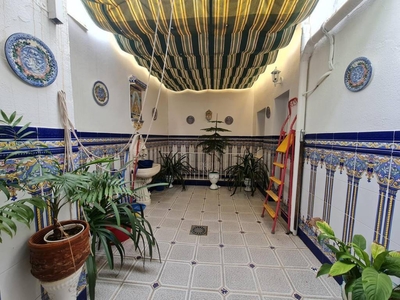 Venta Casa adosada Lucena. Buen estado con balcón 137 m²