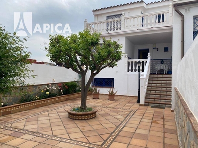 Venta Casa pareada Algeciras. 181 m²