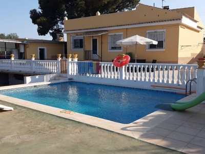 Venta Casa unifamiliar Alicante - Alacant. Muy buen estado plaza de aparcamiento con terraza calefacción individual 3885 m²