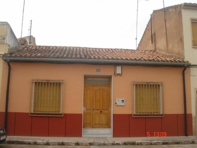 Venta Casa unifamiliar Almansa. Con terraza