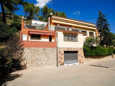 Venta Casa unifamiliar Corbera de Llobregat. 234 m²