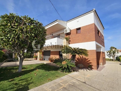 Venta Casa unifamiliar Cubelles. Con terraza 169 m²