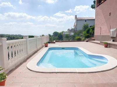 Venta Casa unifamiliar Els Hostalets de Pierola. Con terraza 170 m²