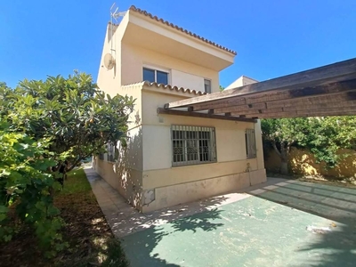 Venta Casa unifamiliar en Avenida VILLA DE OTURA 7 Villa de Otura. Buen estado 143 m²