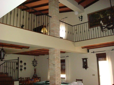 Venta Casa unifamiliar en bellavista en azuel 15 Cardeña. Con terraza 291 m²