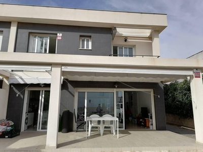 Venta Casa unifamiliar en Calle malta 86 Santa Pola. Buen estado con terraza 400 m²