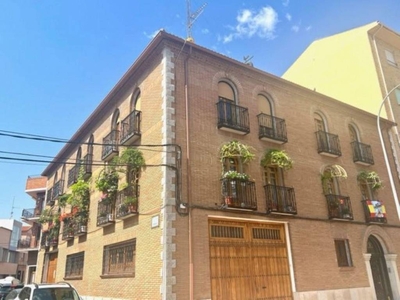 Venta Casa unifamiliar en Calle MURILLO 19 Torrijos. Buen estado plaza de aparcamiento calefacción individual 790 m²