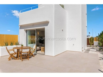 Venta Casa unifamiliar en Calle Reina Sofia San Fulgencio. Buen estado con terraza 115 m²