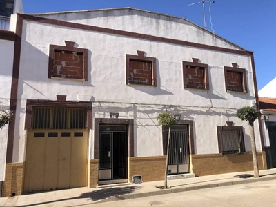 Venta Casa unifamiliar en Calle República de Chile 30 Campo de Criptana. A reformar 514 m²
