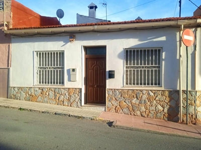 Venta Casa unifamiliar en Calle San Bartolome 32 Villena. Buen estado 159 m²