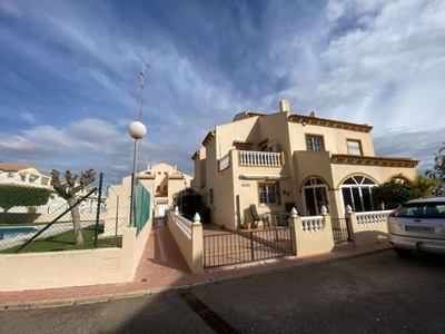 Venta Casa unifamiliar en Calle Trepadora Perla del Mar 31. 03189 Orihuela (Alicante)Orihuela Costa Orihuela. Nueva calefacción central