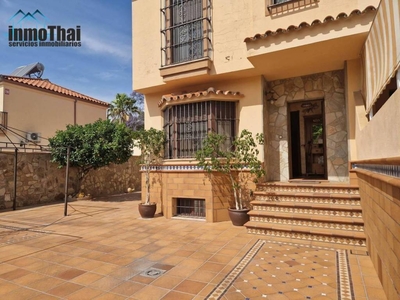 Venta Casa unifamiliar en Calle VILLA DEL ESTE Jerez de la Frontera. Buen estado 168 m²