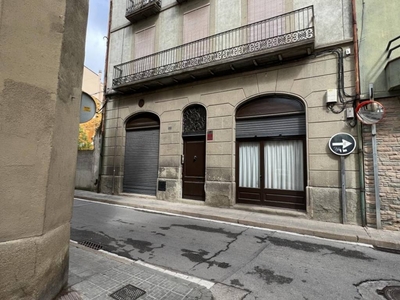 Venta Casa unifamiliar en Cl Sant Jaume Manlleu. A reformar con balcón 807 m²