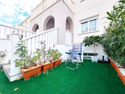 Venta Casa unifamiliar en Creta Santa Pola. Con terraza 111 m²