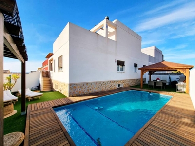 Venta Casa unifamiliar en Creta Santa Pola. Con terraza 268 m²
