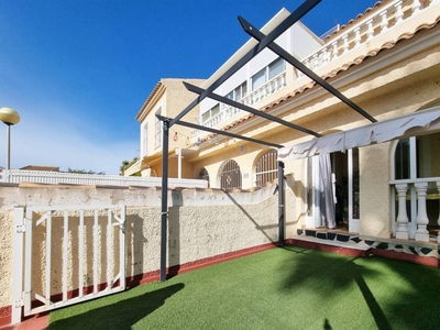 Venta Casa unifamiliar en Escandinavia Santa Pola. Con terraza 67 m²