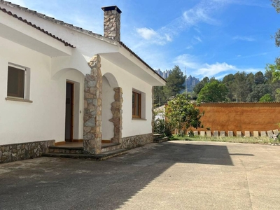 Venta Casa unifamiliar en font de la mata Castellbell i el Vilar. Con terraza 200 m²