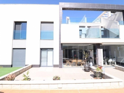 Venta Casa unifamiliar en Forment Guardamar del Segura. Con terraza 111 m²