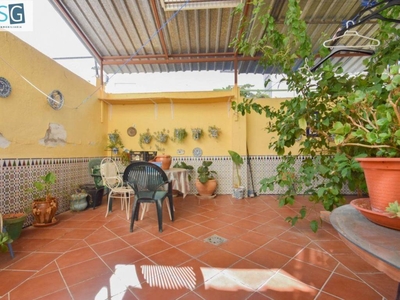 Venta Casa unifamiliar en Julio Romero de Torres Peligros. Con terraza 168 m²