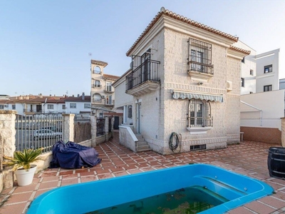 Venta Casa unifamiliar en Mariano Jose De Larra 1 Armilla. Con terraza 270 m²