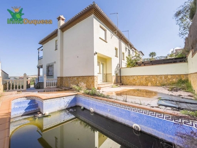 Venta Casa unifamiliar en Mercedes Salinas 30 Jun. Con terraza 196 m²