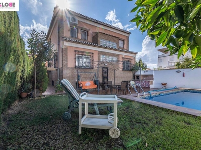 Venta Casa unifamiliar en Pajaro Azul Armilla. Con balcón 280 m²