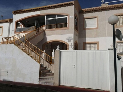 Venta Casa unifamiliar en Rhin 221 Torrevieja. Con terraza 54 m²