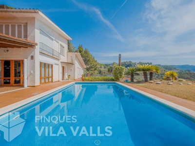 Venta Casa unifamiliar en Sant Miquel del Fai Sant Feliu de Codines. Con terraza 580 m²