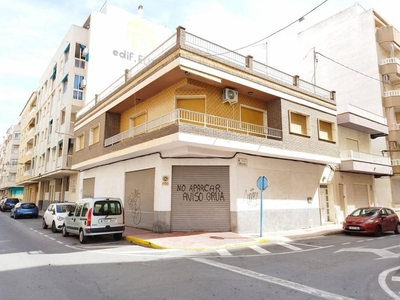 Venta Casa unifamiliar en torreaguera 4 Torrevieja. Con terraza 170 m²
