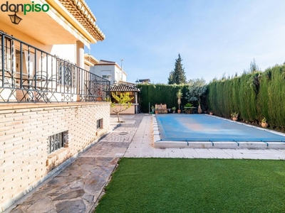 Venta Casa unifamiliar en Violeta (vent) Cúllar Vega. Con terraza 266 m²