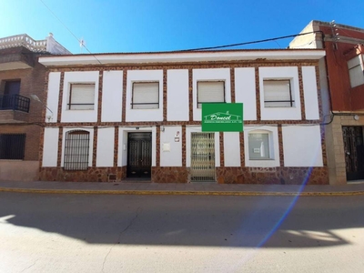 Venta Casa unifamiliar Fernán Caballero. Con terraza 300 m²