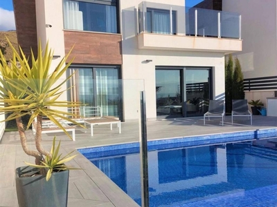 Venta Casa unifamiliar Finestrat. Con terraza 109 m²