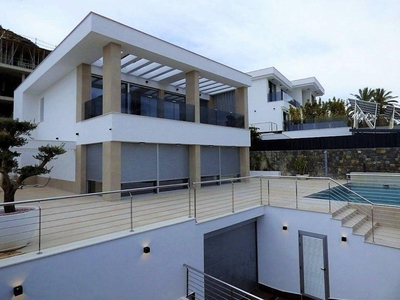Venta Casa unifamiliar Finestrat. Con terraza 478 m²