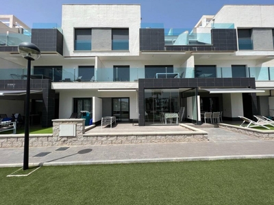 Venta Casa unifamiliar Guardamar del Segura. Con terraza 89 m²