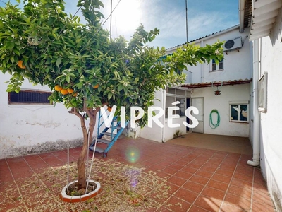 Venta Casa unifamiliar Mérida. A reformar con terraza 350 m²