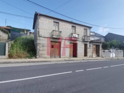 Venta Casa unifamiliar Ourense. A reformar con terraza 300 m²