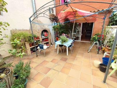 Venta Casa unifamiliar Sabadell. Buen estado con terraza 240 m²