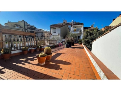 Venta Casa unifamiliar Sabadell. Buen estado con terraza 270 m²