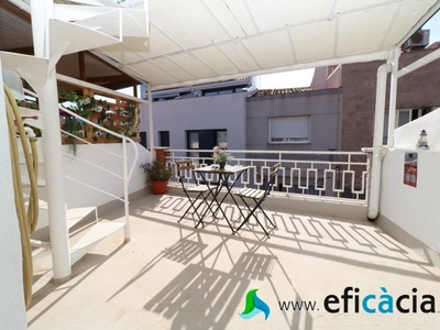 Venta Casa unifamiliar Sabadell. Con terraza 261 m²