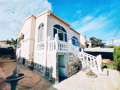 Venta Casa unifamiliar en lisboa San Fulgencio. Con terraza 60 m²