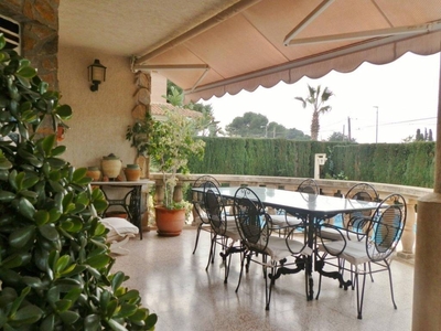 Venta Casa unifamiliar San Vicente del Raspeig - Sant Vicent del Raspeig. Con terraza 200 m²