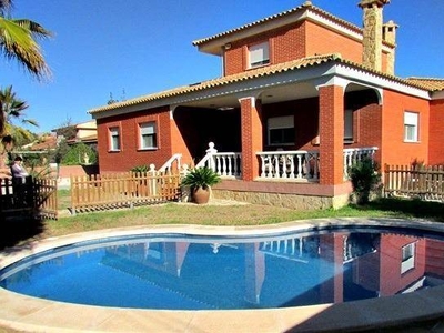 Venta Casa unifamiliar San Vicente del Raspeig - Sant Vicent del Raspeig. Con terraza 450 m²