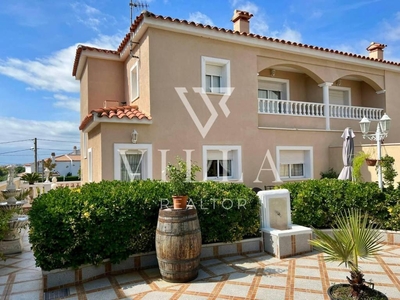 Venta Casa unifamiliar Sant Pere de Ribes. Buen estado 287 m²
