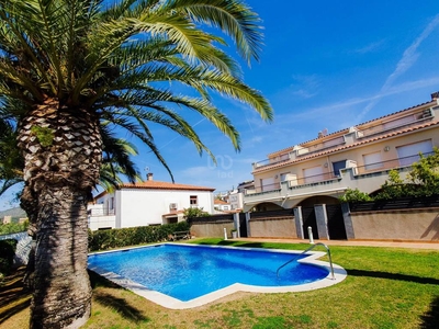 Venta Casa unifamiliar Sant Pere de Ribes. Buen estado con terraza 265 m²