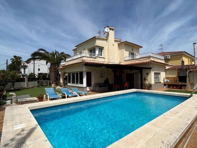 Venta Casa unifamiliar Sant Pere de Ribes. Con terraza 250 m²