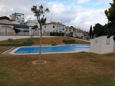 Venta Casa unifamiliar Torrevieja. Con terraza 60 m²